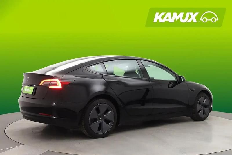 Käytetty Tesla Model 3 211 kW (287 HP) 2023 Musta Sedan