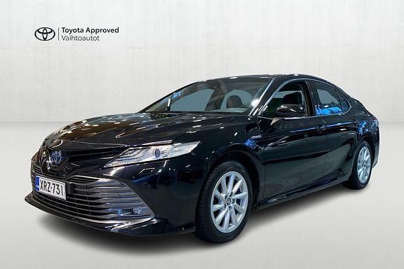 218 musta Käytetty 2021 Toyota Camry Style Sedan | 27 890 € (Perustarjous) - Kuva 1/4