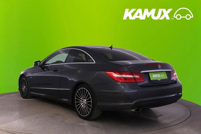 Käytetty Mercedes E200 AMG 184 HP (135 kW) 2010 Hopea / harmaa Sedan