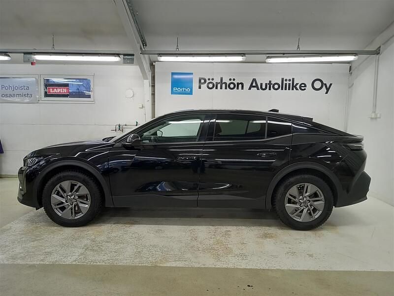 Käytetty Peugeot 408 Allure 131 HP (96 kW) 2023 Musta Viistoperä