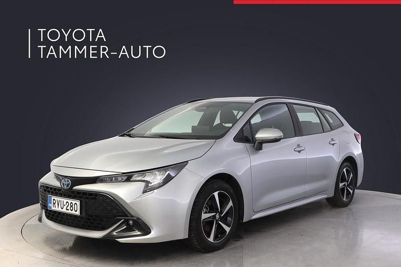 Käytetty Toyota Corolla Active 140 HP (102 kW) 2024 Hopea Farmari