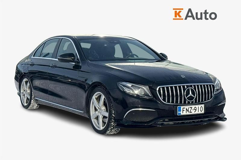 Käytetty Mercedes E220 Avantgarde 192 HP (141 kW) 2019 Musta Sedan