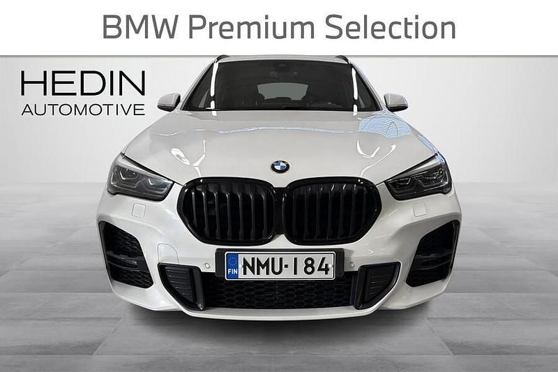 Käytetty BMW X1 M Sport 220 HP (161 kW) 2021 Valkoinen Katumaasturi