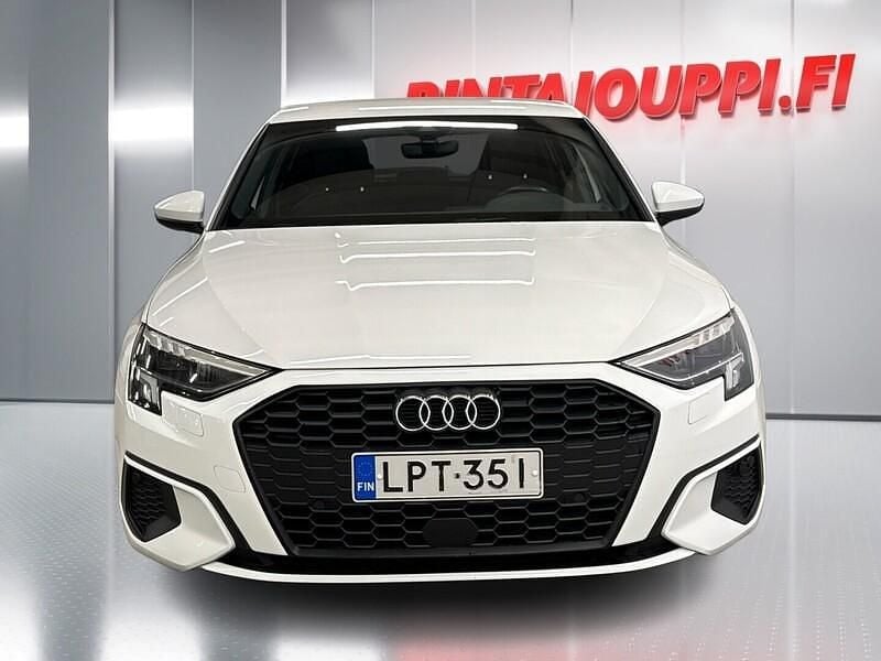 Käytetty Audi A3 Sportback Business 110 HP (80 kW) 2021 Valkoinen Viistoperä