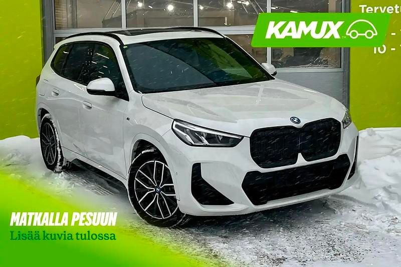 Valkoinen Käytetty 2023 BMW iX1 M Sport Katumaasturi | 39 900 € (Perustarjous) - Kuva 1/3
