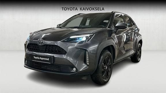 Käytetty Toyota Yaris Cross Plus 114 HP (83 kW) 2025 Harmaa Katumaasturi