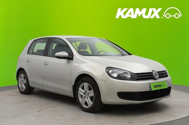 Hopea / harmaa Käytetty 2010 VW Golf VI Comfortline Viistoperä | 8 990 € (Perustarjous) - Kuva 1/4