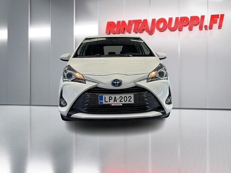 Käytetty Toyota Yaris Hybrid Edition 73 HP (53 kW) 2020 Viistoperä