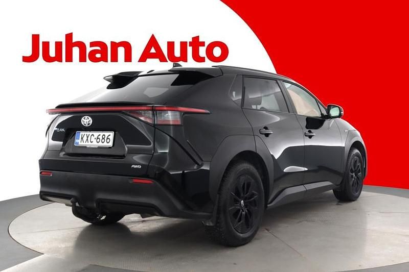 Käytetty Toyota bZ4X Edition 160 kW (218 HP) 2025 Musta Katumaasturi