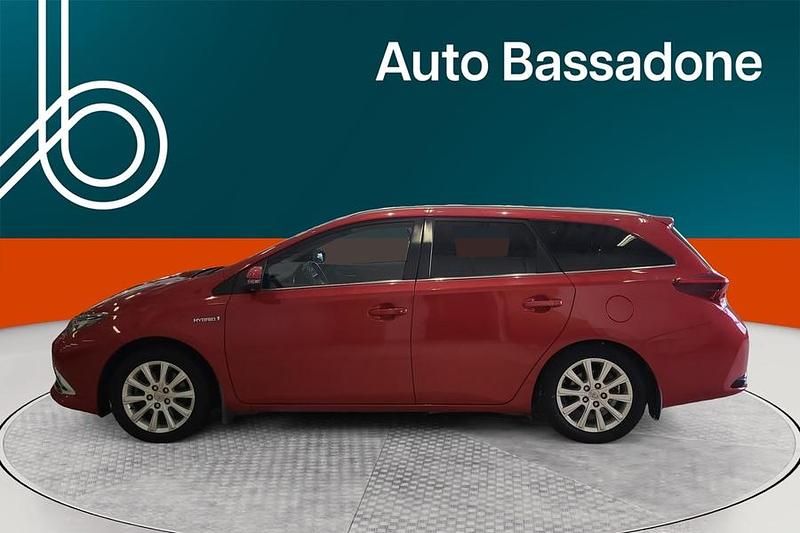 Käytetty Toyota Auris Touring Sports Premium 99 HP (72 kW) 2016 Farmari