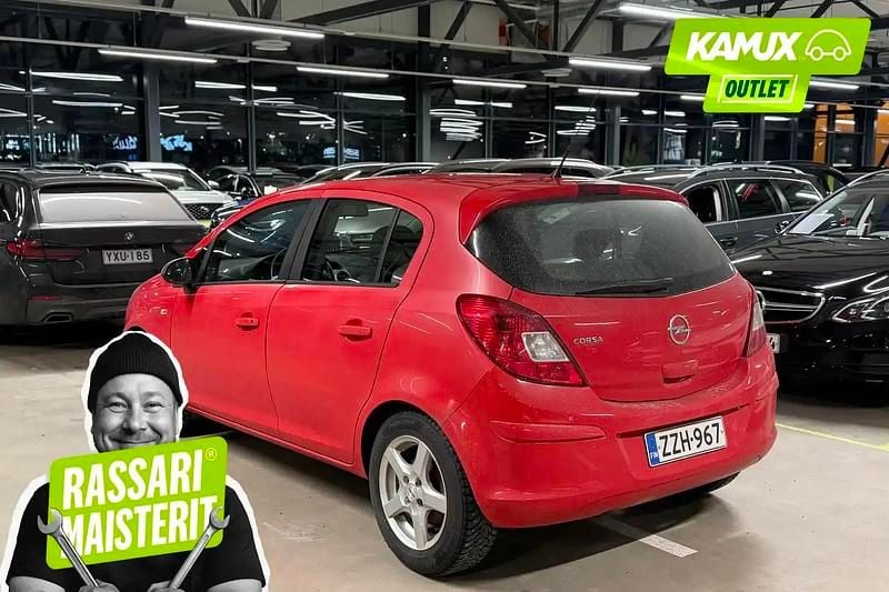 Käytetty Opel Corsa Enjoy 86 HP (63 kW) 2011 Keltainen Viistoperä