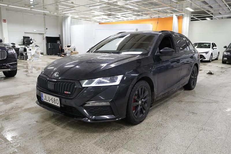 Käytetty Skoda Octavia RS 150 HP (110 kW) 2021 Farmari