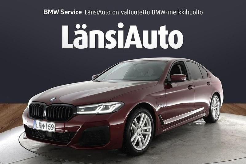 Käytetty BMW 530e M Sport 292 HP (214 kW) 2023 Punainen Sedan
