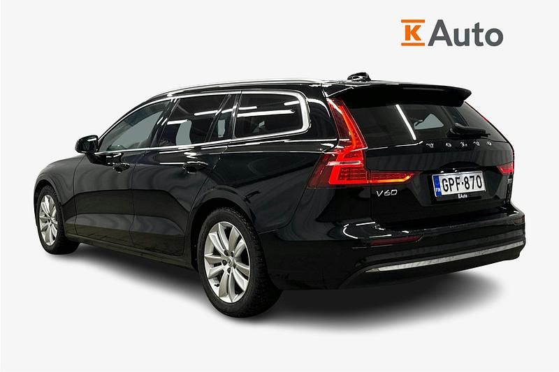 Käytetty Volvo V60 Business Edition 163 HP (119 kW) 2022 Musta Farmari
