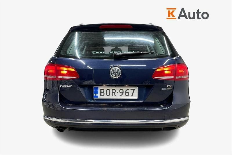 Käytetty VW Passat Comfortline 105 HP (77 kW) 2011 Sininen Farmari