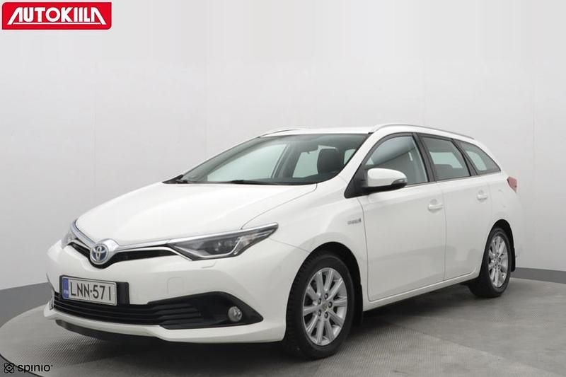 Käytetty Toyota Auris Touring Sports Active 99 HP (72 kW) 2016 Valkoinen Farmari