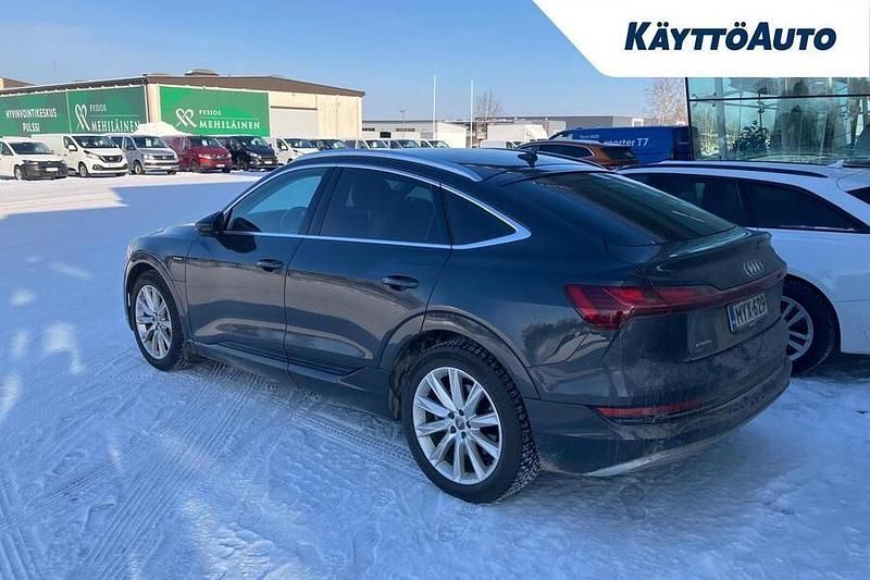 Käytetty Audi e-tron Sportback Advanced Plus 230 kW (313 HP) 2021 Harmaa Katumaasturi