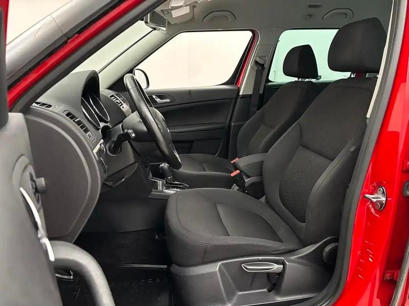 Käytetty Skoda Yeti Experience 140 HP (102 kW) 2013 Punainen Katumaasturi