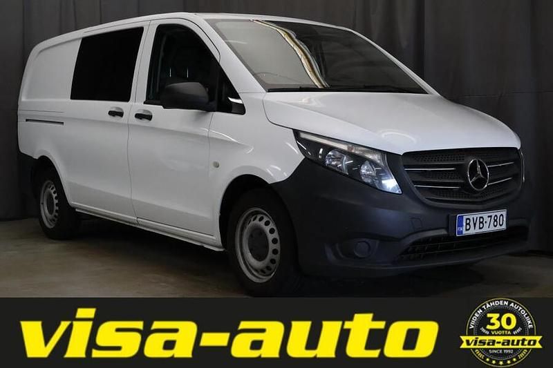 Valkoinen Käytetty 2019 Mercedes Vito Tila-auto | 13 490 € (Supertarjous) - Kuva 1/3