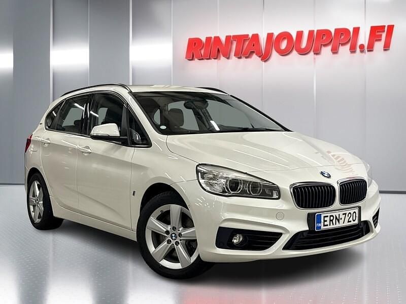 Valkoinen Käytetty 2017 BMW 225 Active Tourer M Sport Tila-auto | 14 880 € (Perustarjous) - Kuva 1/4