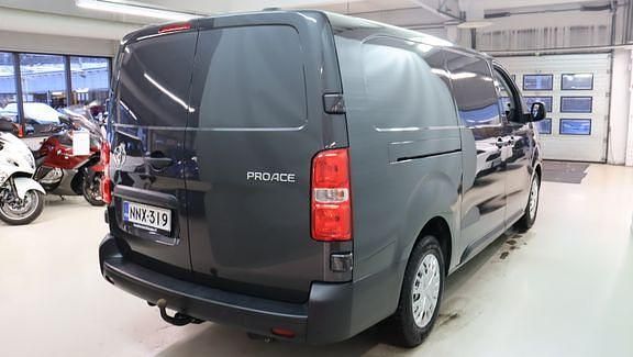 Käytetty Toyota Proace Comfort 144 HP (105 kW) 2024 Punainen Tila-auto