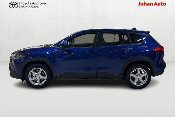 Käytetty Toyota Corolla Cross Active 140 HP (102 kW) 2023 Sininen Katumaasturi