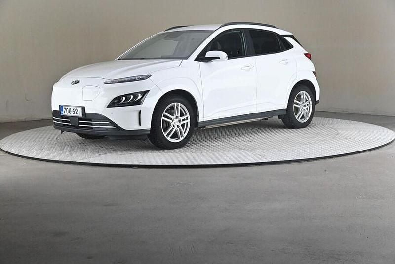 Käytetty Hyundai Kona Style 150 kW (204 HP) 2023 Katumaasturi