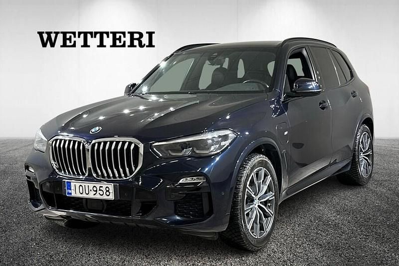 Käytetty BMW X5 M Sport 394 HP (289 kW) 2021 Musta Katumaasturi