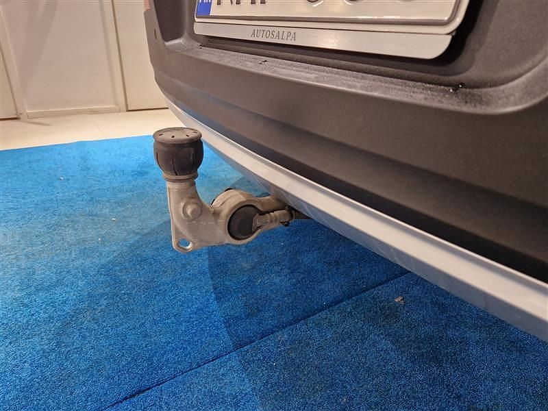 Käytetty Volvo XC40 Business Edition 262 HP (192 kW) 2022 Katumaasturi