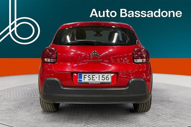 Käytetty Citroën C3 Feel 83 HP (61 kW) 2024 Viistoperä