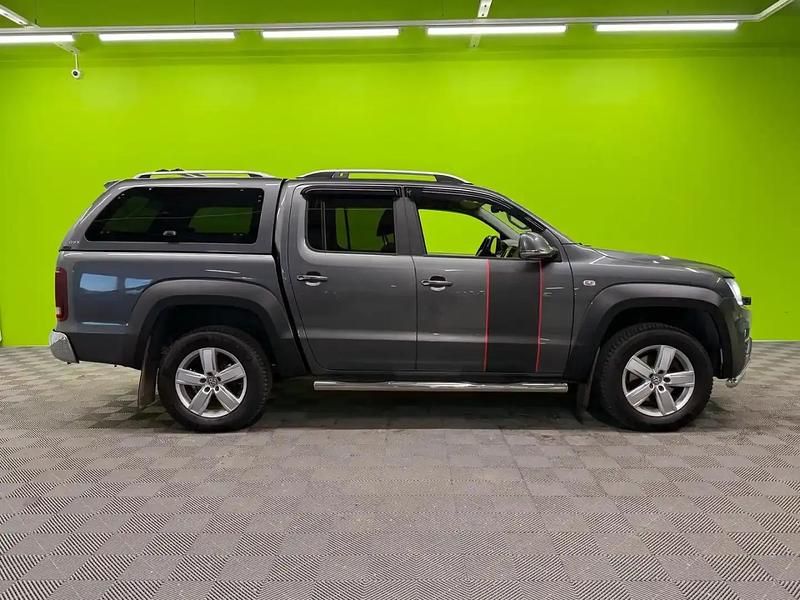 Käytetty VW Amarok Highline 224 HP (164 kW) 2018 Hopea / harmaa Nouto