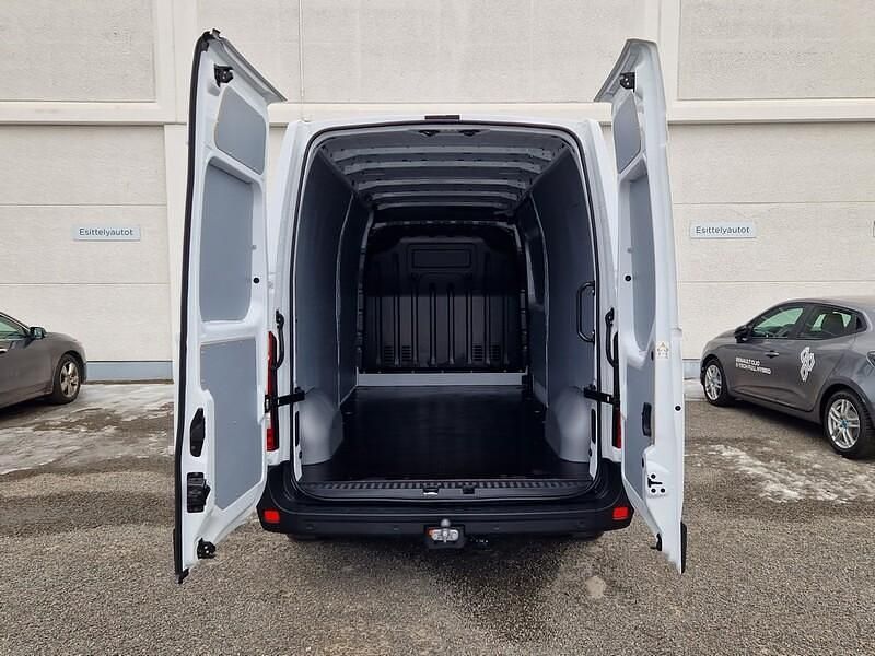 Käytetty Renault Master 204 HP (150 kW) 2023 Valkoinen Van