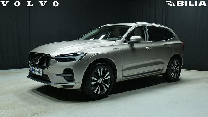 Ruskea Käytetty 2023 Volvo XC60 Plus Katumaasturi | 44 900 € (Perustarjous) - Kuva 1/3