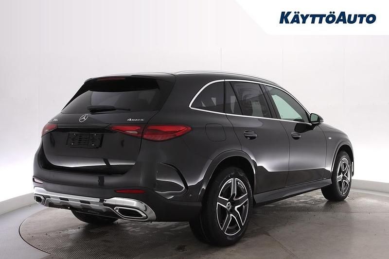 Käytetty Mercedes GLC300e Business 204 HP (150 kW) 2025 Grafiitinharmaa Katumaasturi