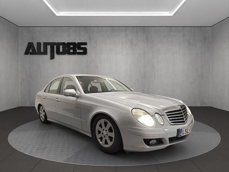 Käytetty Mercedes E200 163 HP (119 kW) 2008 Sedan