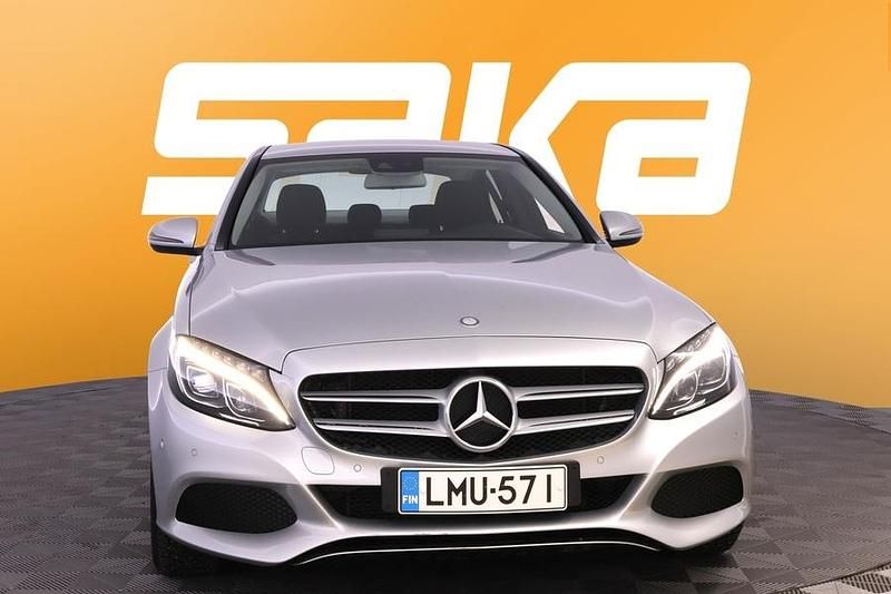 Käytetty Mercedes C200 Business 136 HP (100 kW) 2016 Sedan