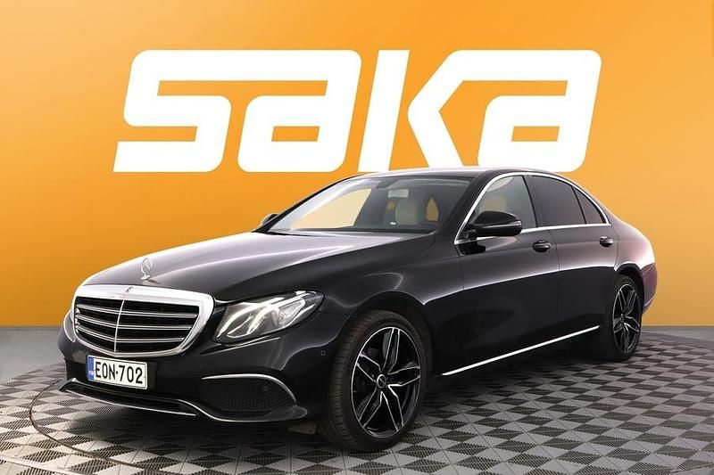 Käytetty Mercedes E200 Business 150 HP (110 kW) 2017 Sedan