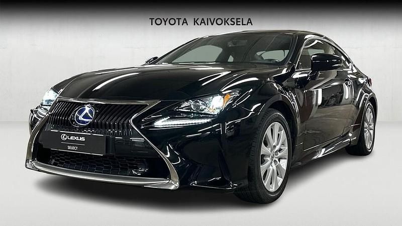 Käytetty 2017 Lexus RC300h Coupe - kaksiovinen | 28 490 € - Kuva 1/4