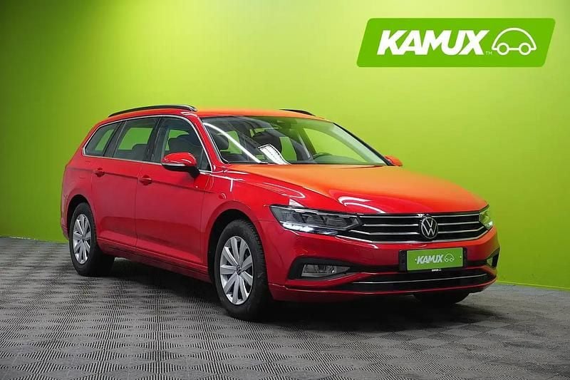 Käytetty VW Passat Business 122 HP (89 kW) 2023 Punainen Farmari