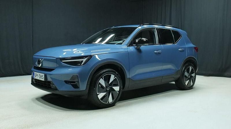 Käytetty Volvo EX40 Plus 185 kW (252 HP) 2024 Sininen Katumaasturi
