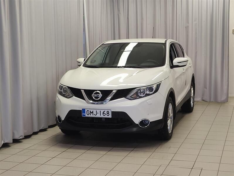 Käytetty Nissan Qashqai Acenta 116 HP (85 kW) 2017 Valkoinen Katumaasturi