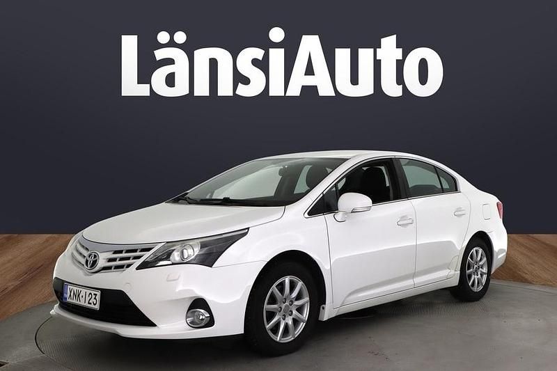 Käytetty 2014 Toyota Avensis Active Sedan | 18 490 € (Hieman kallis) - Kuva 1/1