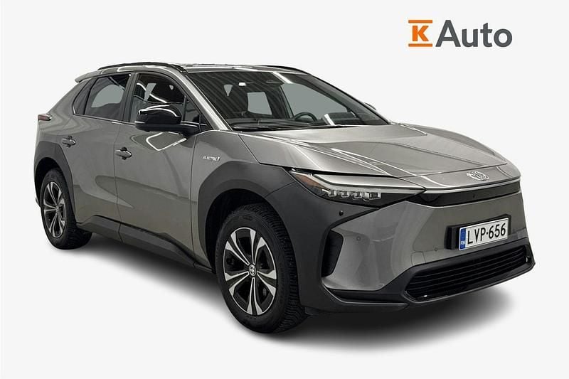 Käytetty Toyota bZ4X Style 2024 Harmaa Katumaasturi
