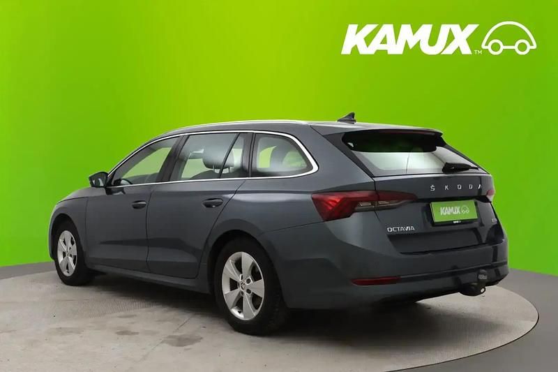 Käytetty Skoda Octavia Style 110 HP (80 kW) 2021 Hopea / harmaa Farmari