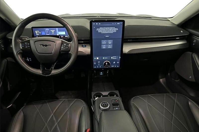 Käytetty Ford Mustang Mach-E 197 kW (269 HP) 2021 Katumaasturi