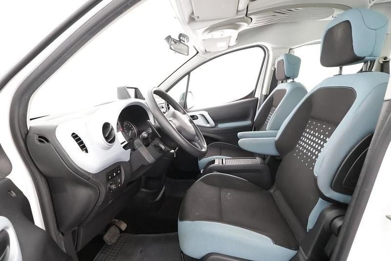 Käytetty Citroën Berlingo Start 92 HP (67 kW) 2015 Tila-auto
