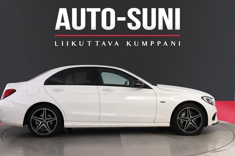 Käytetty Mercedes C350e Business 211 HP (155 kW) 2018 Valkoinen Sedan