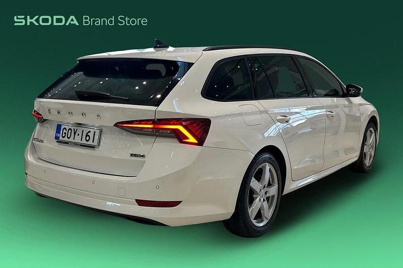 Käytetty Skoda Octavia Style 150 HP (110 kW) 2021 Farmari