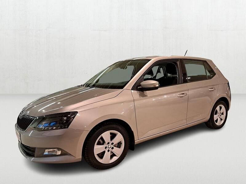 Ruskea Käytetty 2016 Skoda Fabia Ambition Viistoperä | 8 890 € (Perustarjous) - Kuva 1/4