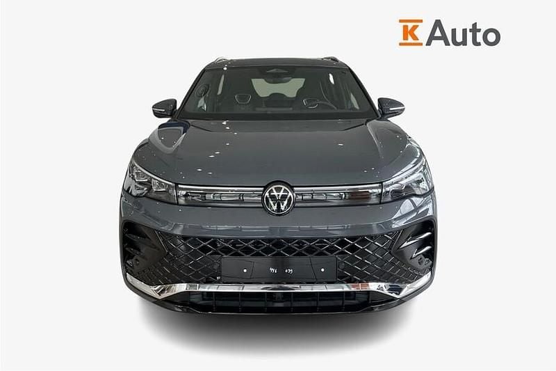 Uusi VW Tiguan R-line Edition 204 HP (150 kW) 2025 Katumaasturi